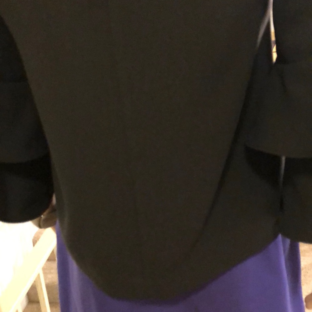 J CREWS, Black TOP. - Picture 6 of 8
